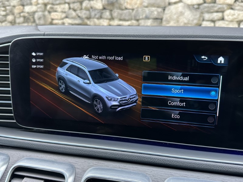 2020 (70) MERCEDES-BENZ GLE 300d 4Matic AMG Line Premium 5dr 9G-Tronic 5405173