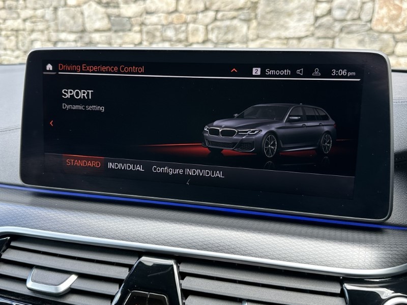 2022 (22) BMW 5 SERIES 520d xDrive MHT M Sport 5dr  5413742