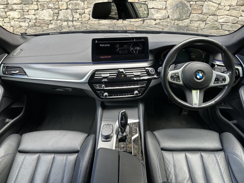 2022 (22) BMW 5 SERIES 520d xDrive MHT M Sport 5dr  5413757