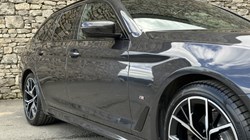 2022 (22) BMW 5 SERIES 520d xDrive MHT M Sport 5dr 5413772