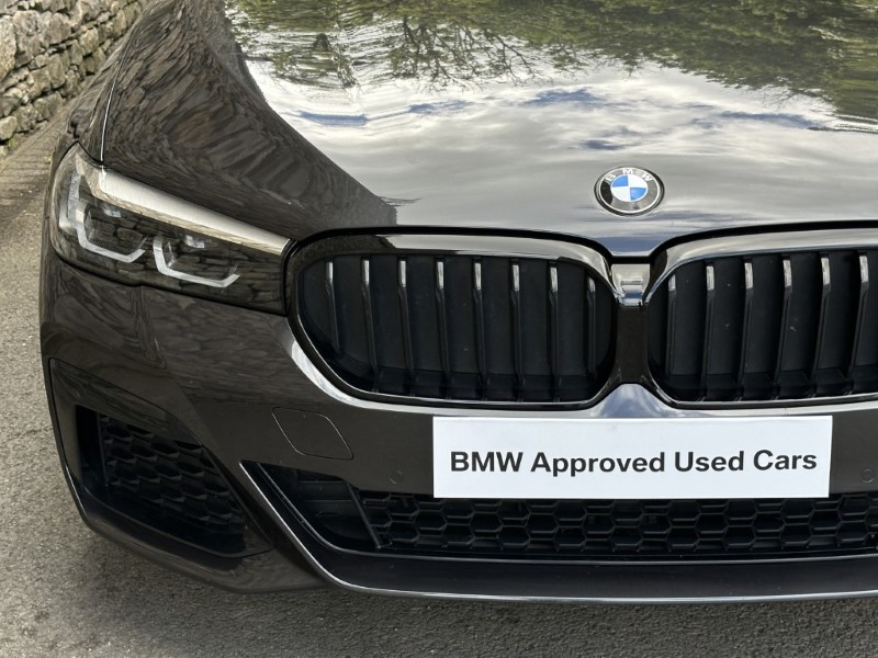 2022 (22) BMW 5 SERIES 520d xDrive MHT M Sport 5dr  5413729