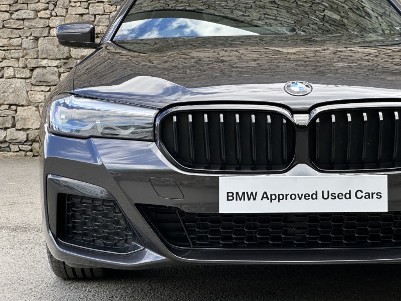 2022 (22) BMW 5 SERIES 520d xDrive MHT M Sport 5dr  5413767