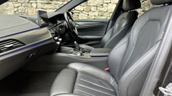 2022 (22) BMW 5 SERIES 520d xDrive MHT M Sport 5dr 5413732