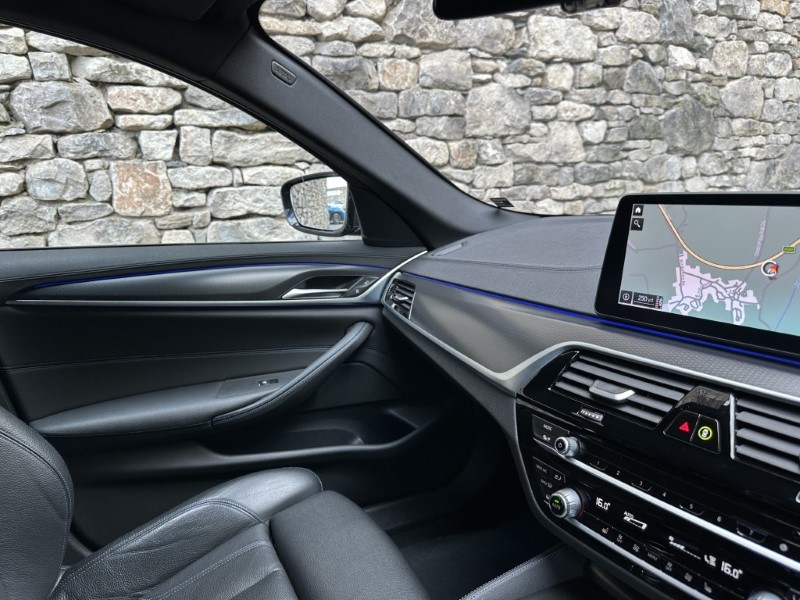 2022 (22) BMW 5 SERIES 520d xDrive MHT M Sport 5dr  5413720