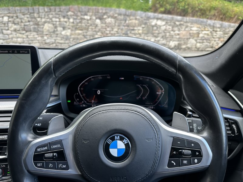2022 (22) BMW 5 SERIES 520d xDrive MHT M Sport 5dr  5413763