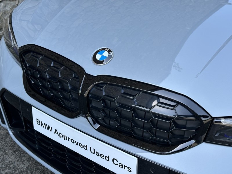 2024 (24) BMW 3 SERIES M340d xDrive Touring  5446474