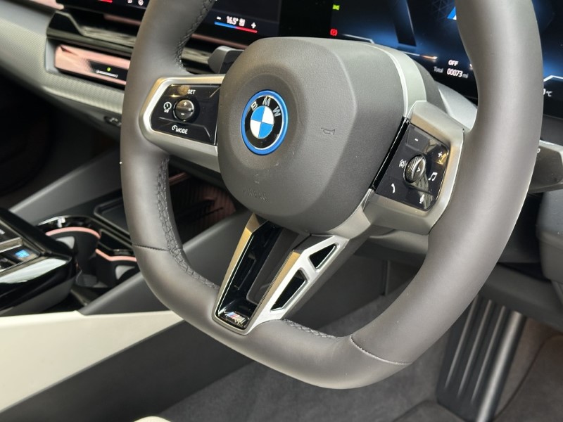 2026 (26) BMW I5 eDrive40 M Sport Saloon  5395831