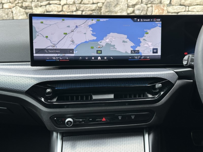 2025 (75) BMW 3 SERIES 320i M Sport 4dr Saloon 5399424