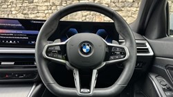 2025 (75) BMW 3 SERIES 320i M Sport 4dr Saloon 5399419