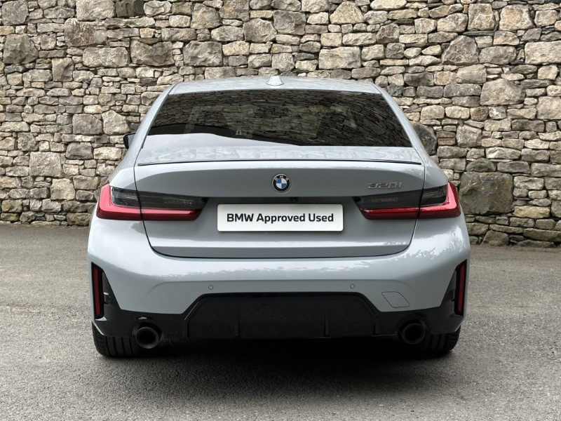 2025 (75) BMW 3 SERIES 320i M Sport 4dr Saloon 5399410