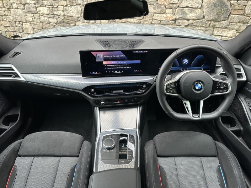 2025 (75) BMW 3 SERIES 320i M Sport 4dr Saloon 5399420