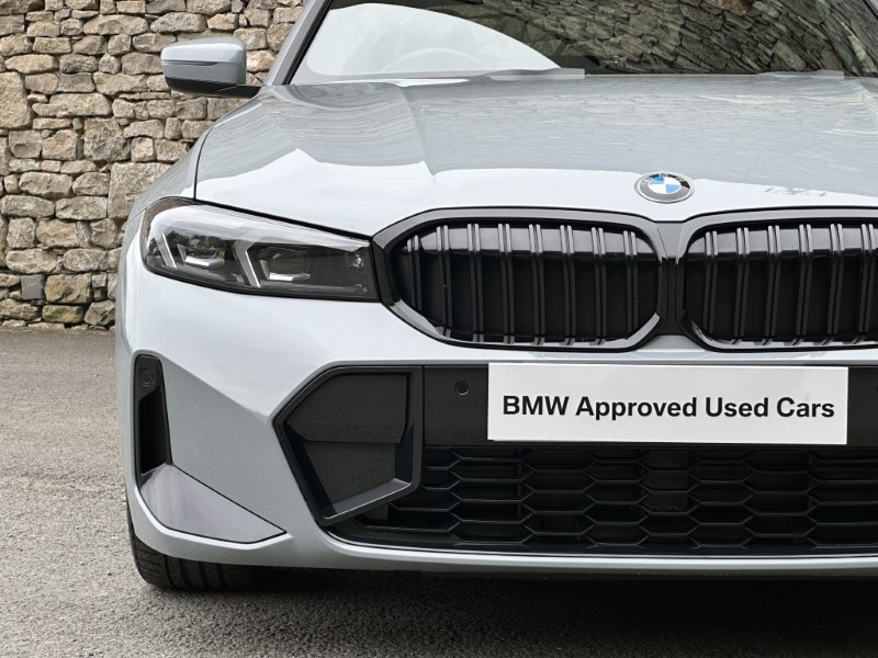 2025 (75) BMW 3 SERIES 320i M Sport 4dr Saloon 5399432