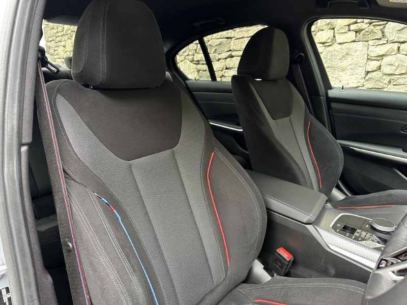 2025 (75) BMW 3 SERIES 320i M Sport 4dr Saloon 5399377