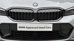 2025 (75) BMW 3 SERIES 320i M Sport 4dr Saloon 5399433