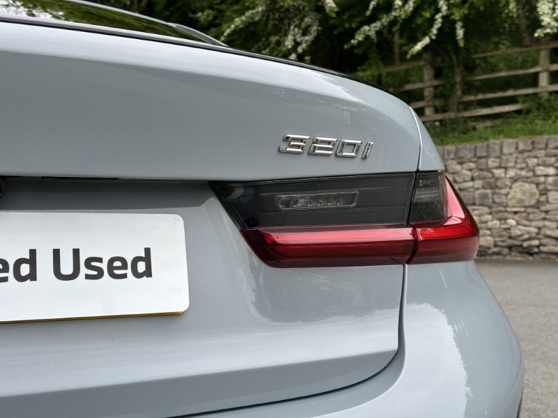 2025 (75) BMW 3 SERIES 320i M Sport 4dr Saloon 5399372