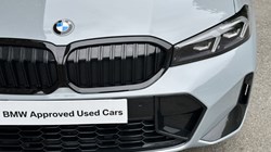 2025 (75) BMW 3 SERIES 320i M Sport 4dr Saloon 5399393