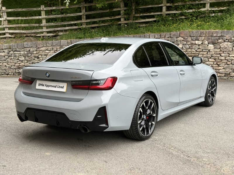2025 (75) BMW 3 SERIES 320i M Sport 4dr Saloon 5399439
