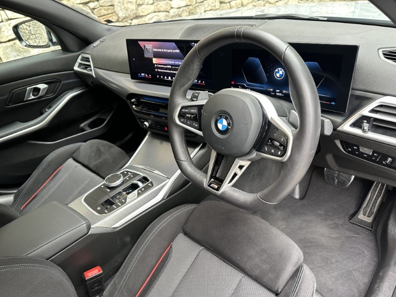 2025 (75) BMW 3 SERIES 320i M Sport 4dr Saloon 5399378