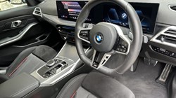 2025 (75) BMW 3 SERIES 320i M Sport 4dr Saloon 5399378