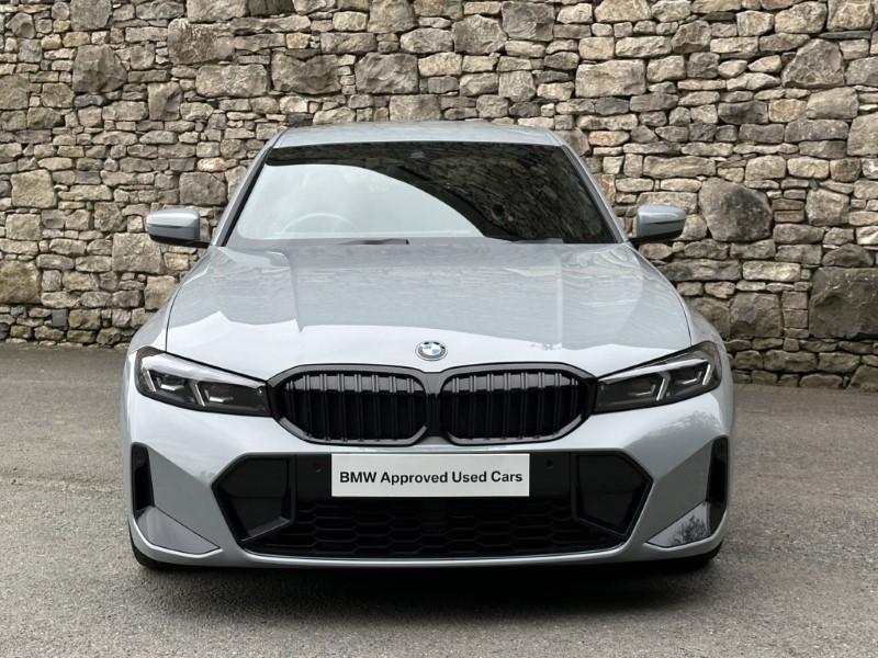 2025 (75) BMW 3 SERIES 320i M Sport 4dr Saloon 5399429