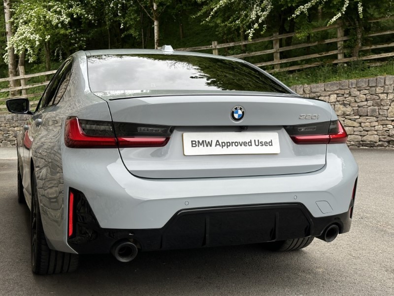 2025 (75) BMW 3 SERIES 320i M Sport 4dr Saloon 5399369