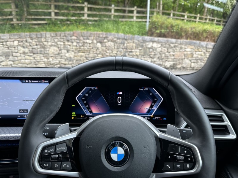 2025 (75) BMW 3 SERIES 320i M Sport 4dr Saloon 5399428
