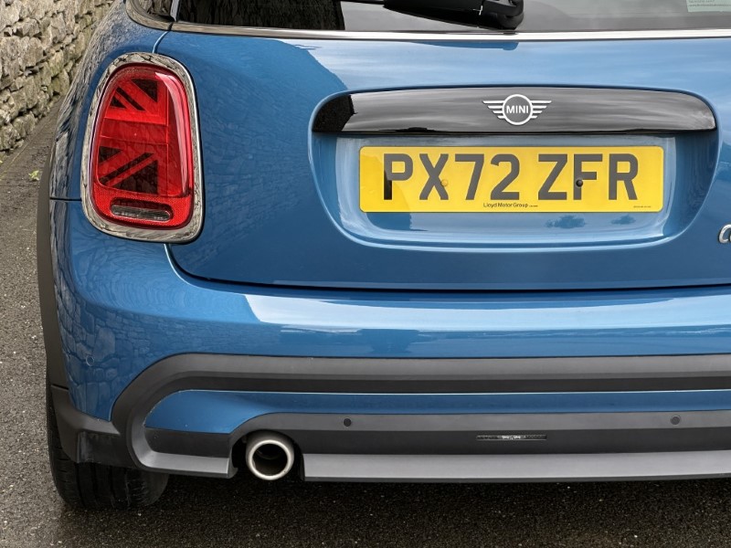 2022 (72) MINI HATCHBACK 1.5 Cooper Classic 3dr Auto 5425719