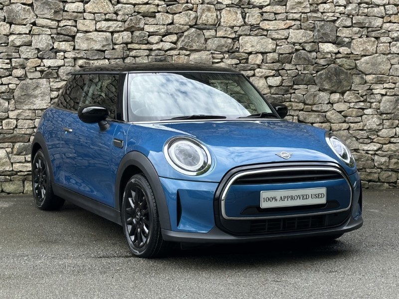 2022 (72) MINI HATCHBACK 1.5 Cooper Classic 3dr Auto