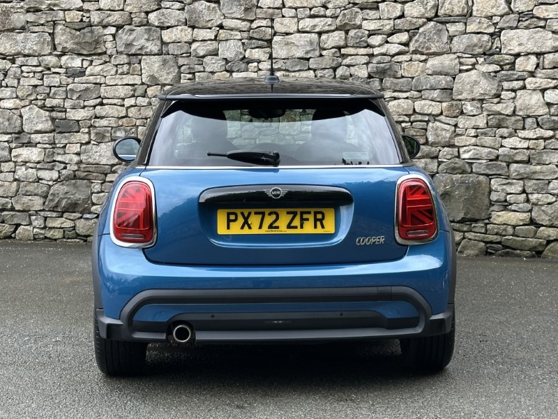 2022 (72) MINI HATCHBACK 1.5 Cooper Classic 3dr Auto 5425755
