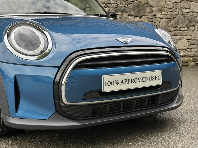 2022 (72) MINI HATCHBACK 1.5 Cooper Classic 3dr Auto 5425769