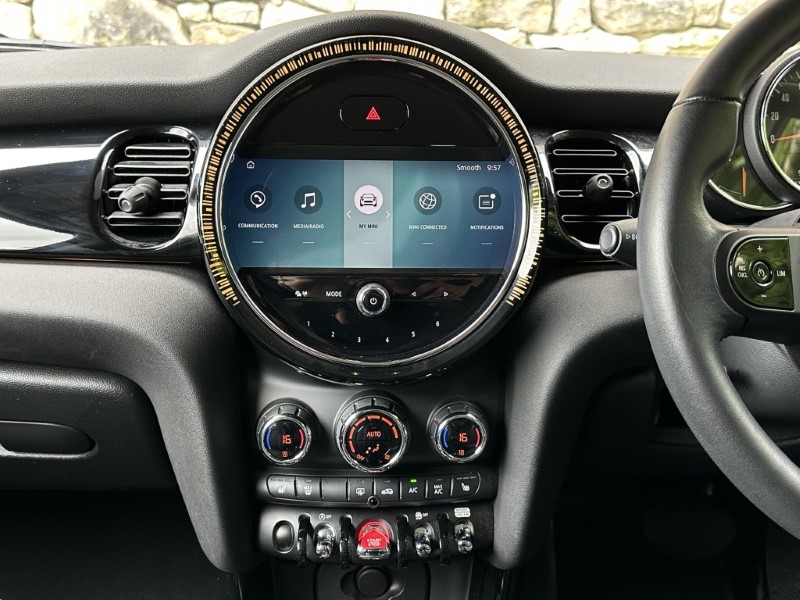 2022 (72) MINI HATCHBACK 1.5 Cooper Classic 3dr Auto 5425778