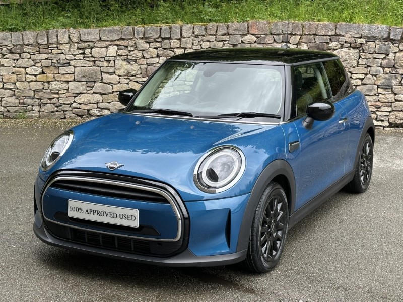 2022 (72) MINI HATCHBACK 1.5 Cooper Classic 3dr Auto 5425762