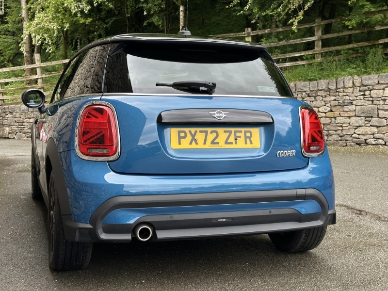 2022 (72) MINI HATCHBACK 1.5 Cooper Classic 3dr Auto 5425718