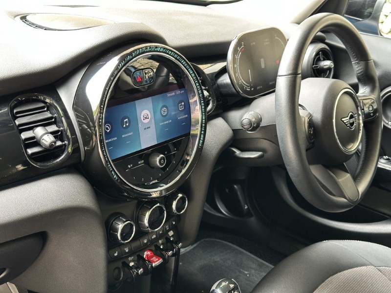 2023 (23) MINI HATCHBACK 1.5 Cooper Classic 5dr 5428525