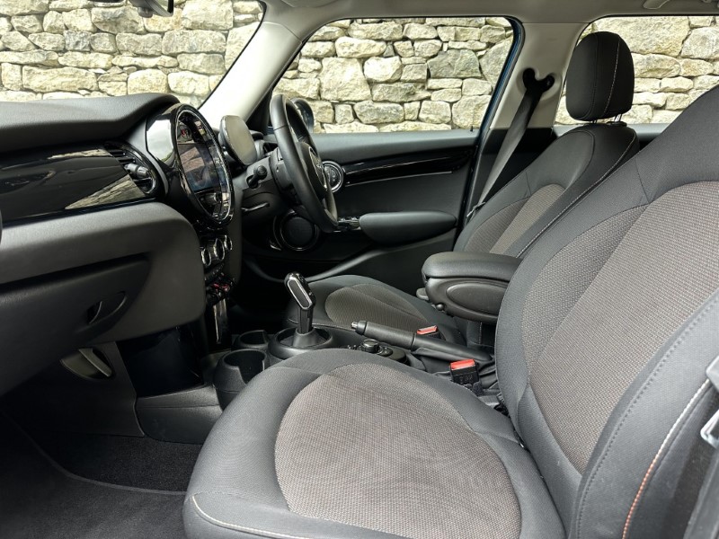 2023 (23) MINI HATCHBACK 1.5 Cooper Classic 5dr 5428524
