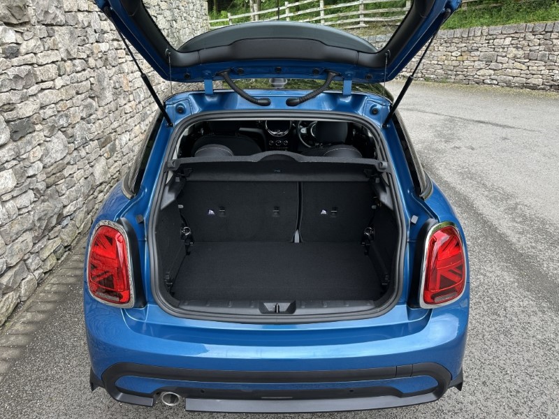 2023 (23) MINI HATCHBACK 1.5 Cooper Classic 5dr 5428503