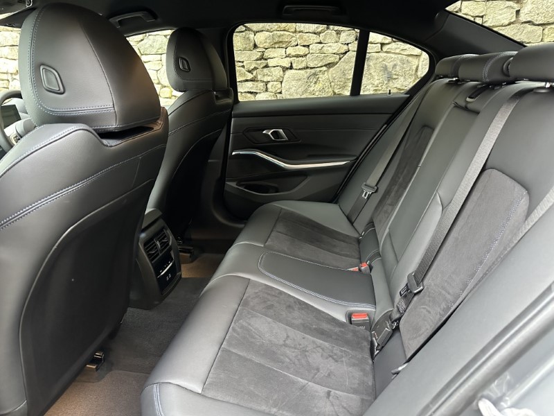 2024 (74) BMW 3 SERIES 320i M Sport 4dr Saloon 5439708