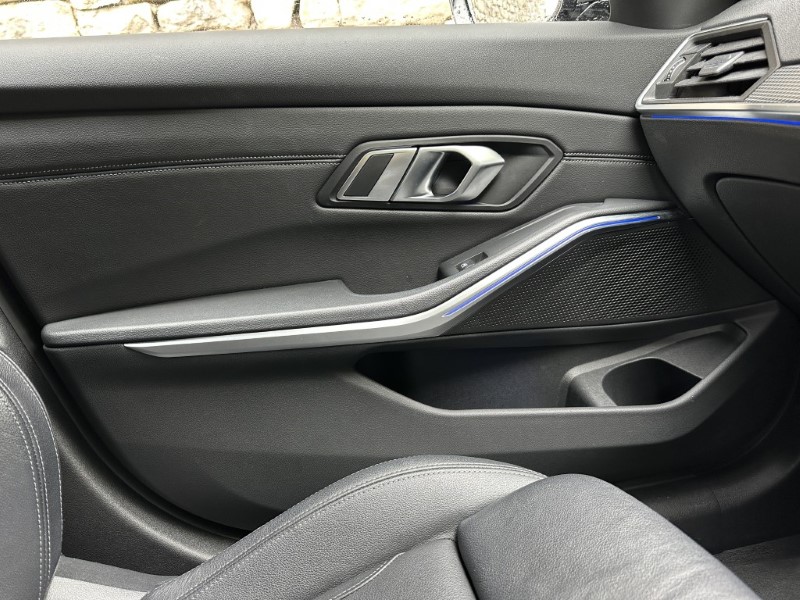 2021 (71) BMW 3 SERIES 320i M Sport 5dr Touring  5457902