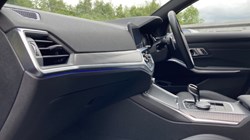 2021 (71) BMW 3 SERIES 320i M Sport 5dr Touring 5454581
