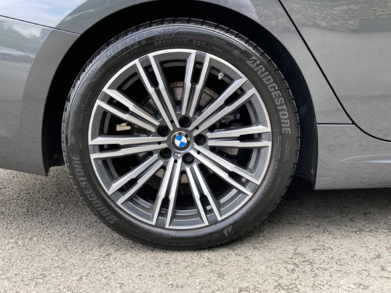 2021 (71) BMW 3 SERIES 320i M Sport 5dr Touring  5454531