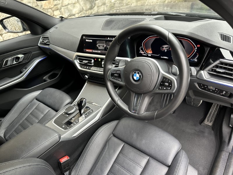 2021 (71) BMW 3 SERIES 320i M Sport 5dr Touring  5457846