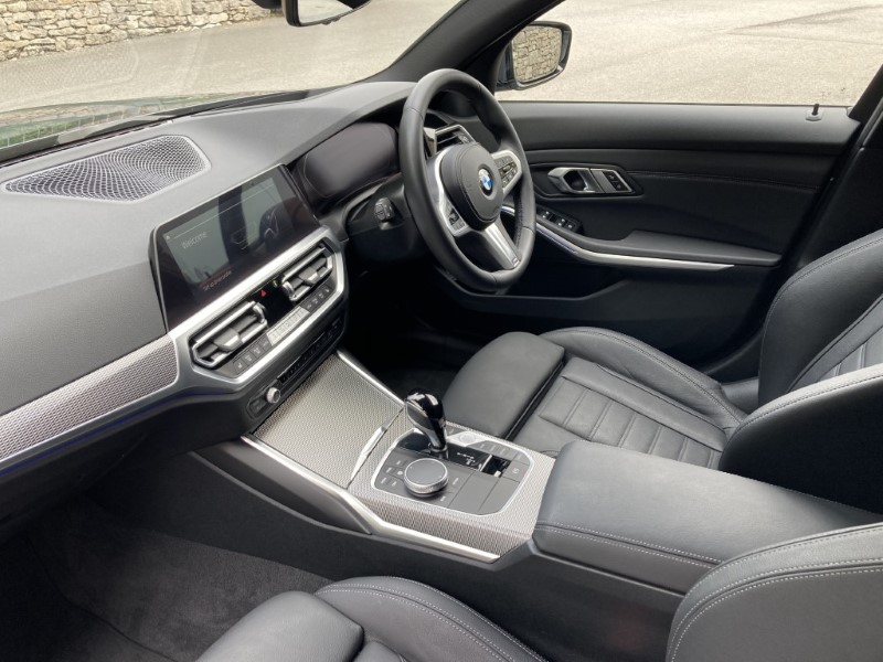 2021 (71) BMW 3 SERIES 320i M Sport 5dr Touring  5454576