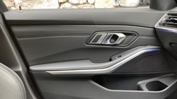 2021 (71) BMW 3 SERIES 320i M Sport 5dr Touring 5454535