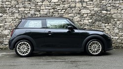 2024 (24) MINI COOPER 1.5 C Exclusive 3dr Auto 5435411