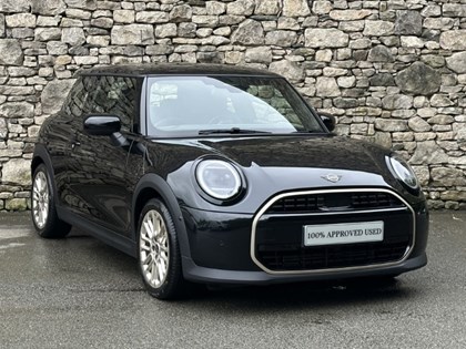 2024 (24) MINI COOPER 1.5 C Exclusive 3dr Auto