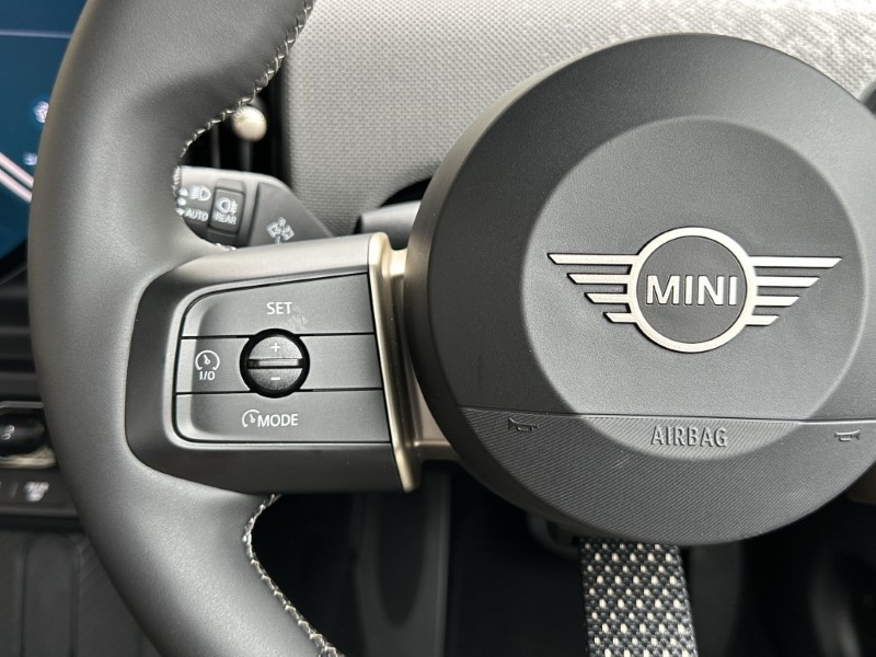 2024 (24) MINI COOPER 1.5 C Exclusive 3dr Auto 5435430
