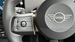 2024 (24) MINI COOPER 1.5 C Exclusive 3dr Auto 5435430