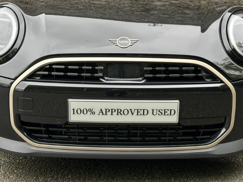 2024 (24) MINI COOPER 1.5 C Exclusive 3dr Auto 5435472