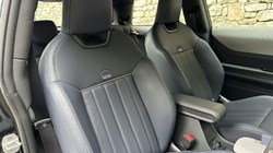 2024 (24) MINI COOPER 1.5 C Exclusive 3dr Auto 5435421