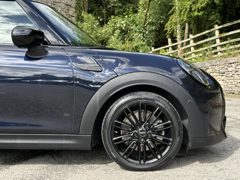 2021 (71) MINI HATCHBACK 2.0 Cooper S Exclusive 3dr Auto 5475051